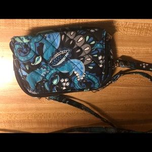 Wristlet wallet
